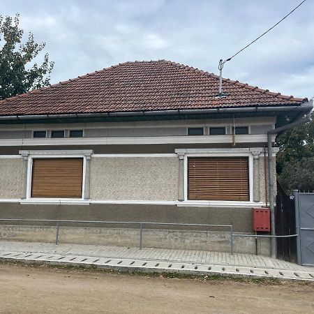Апартаменты Casa Lucian Кырцишоара Экстерьер фото